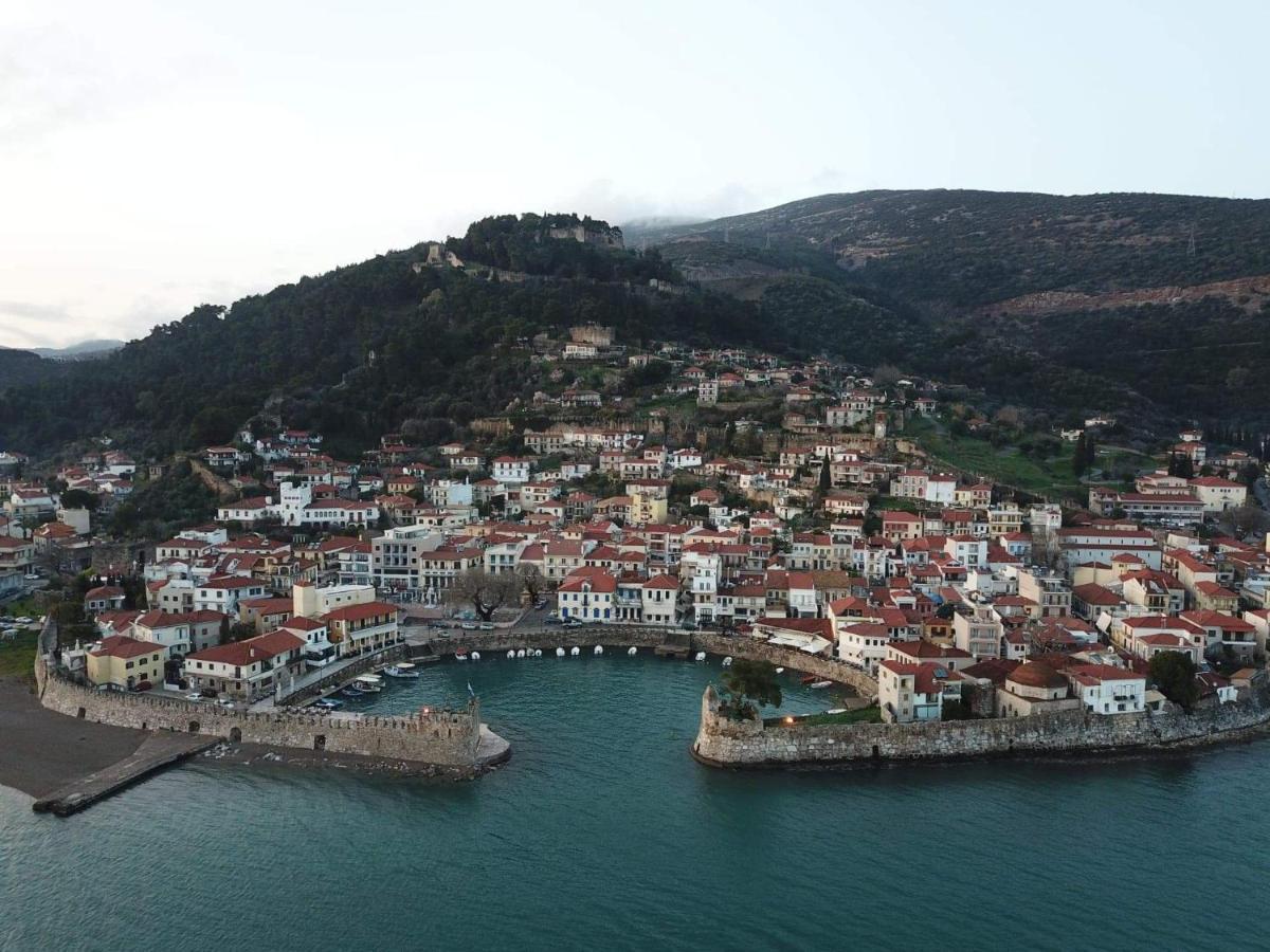 Ecco Apartments I Nafpaktos Buitenkant foto